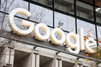 Google enfrenta desafíos internos y